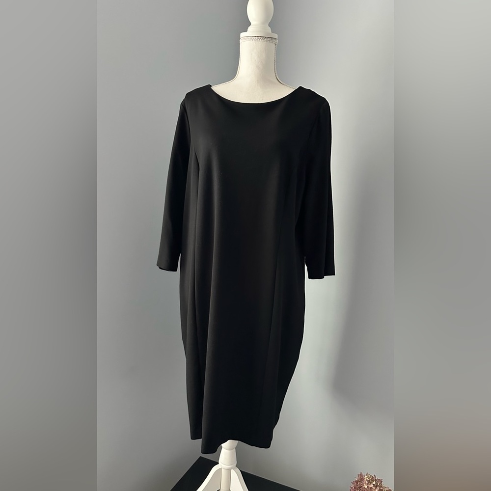 CHICO’s WOMENS SIZE 3 BLACK DRESS WITH 3/4 sleeves.  100% Rayon